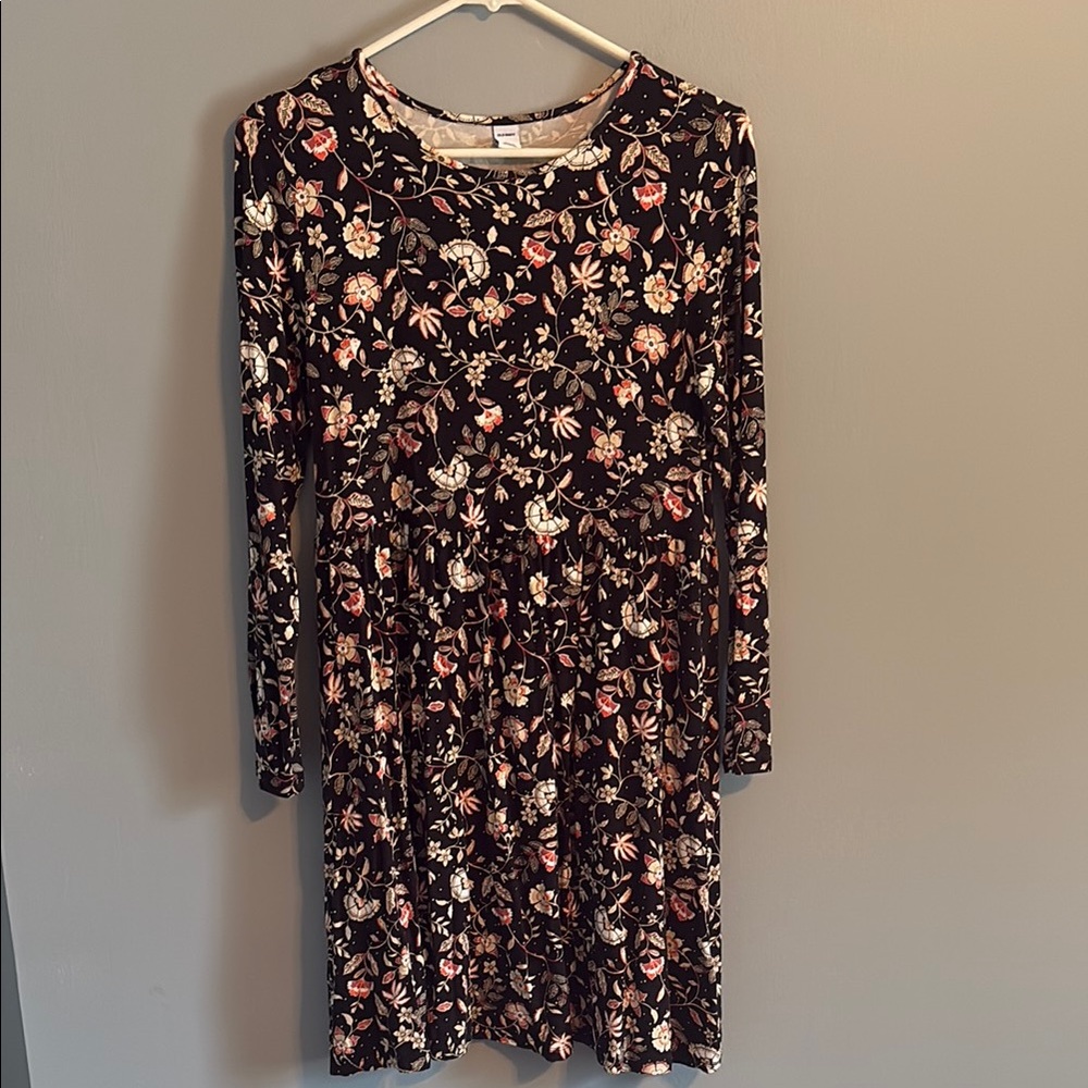🍂3 for $15🍂 Old Navy Stretchy Black Floral Dress